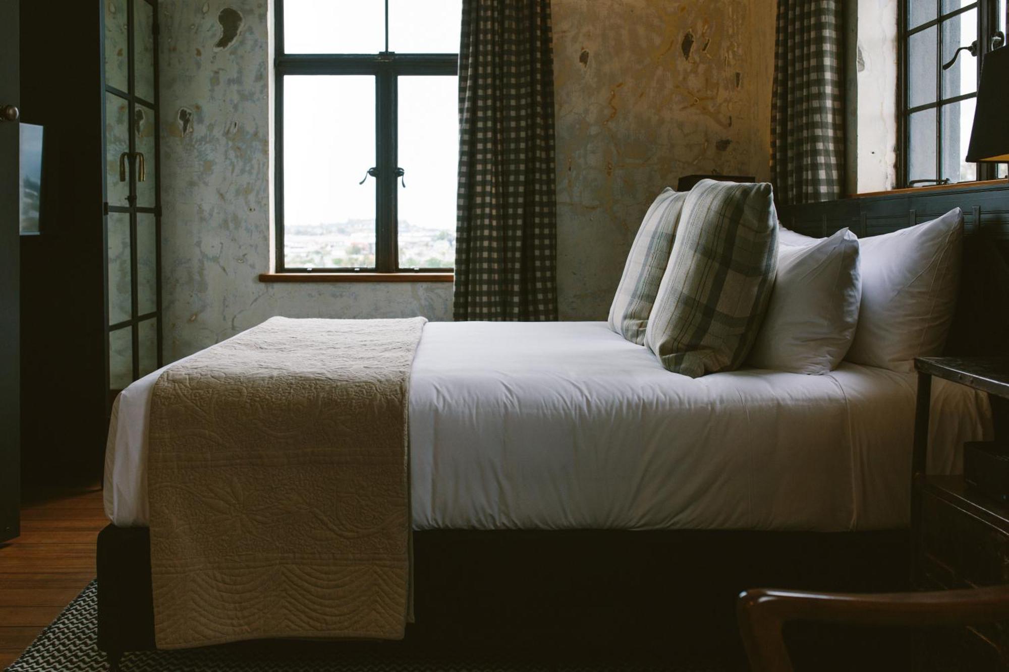 The Convent Hotel Auckland Phòng bức ảnh
